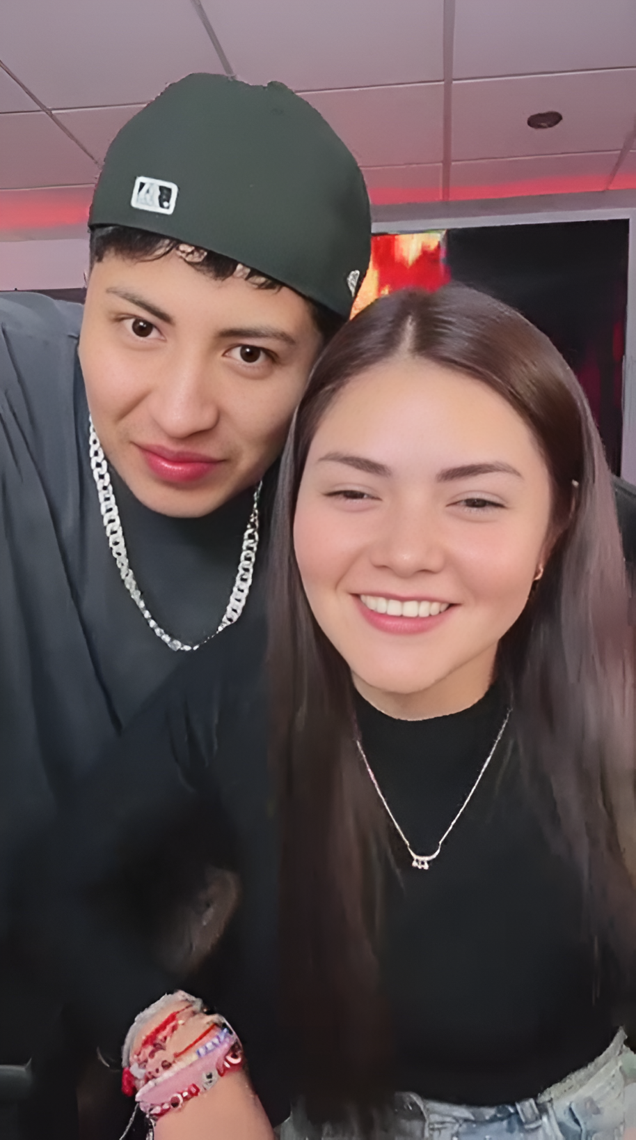 EQUIVOCARSE ES DE HUMANOS PEDIR PERDON ES DE VALIENTES